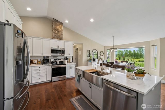 109 View Point Drive, Salkum, WA 98582