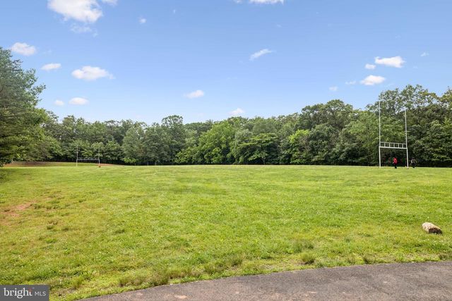 317 MOSEBY CT #B, Manassas Park, VA 20111
