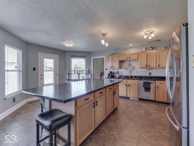 8806 Blooming Grove Drive, Camby, IN 46113
