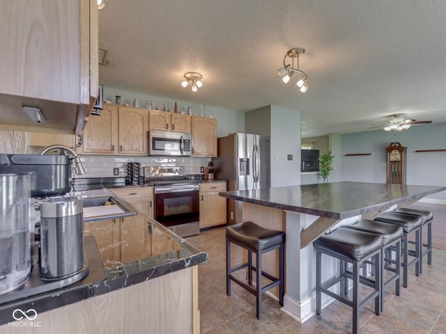 8806 Blooming Grove Drive, Camby, IN 46113