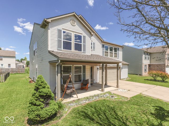 8806 Blooming Grove Drive, Camby, IN 46113