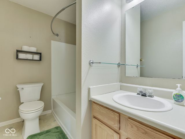8806 Blooming Grove Drive, Camby, IN 46113