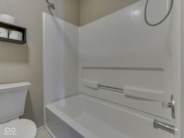 8806 Blooming Grove Drive, Camby, IN 46113
