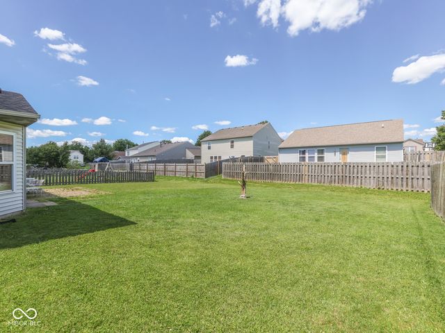 8806 Blooming Grove Drive, Camby, IN 46113