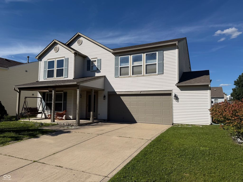 8806 Blooming Grove Drive, Camby, IN 46113