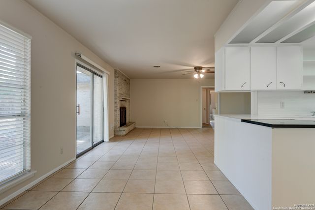 1115 Haltown Dr, San Antonio, TX 78213