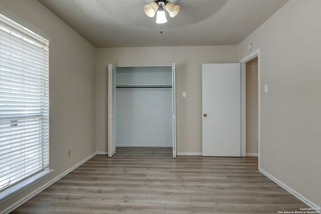 1115 Haltown Dr, San Antonio, TX 78213