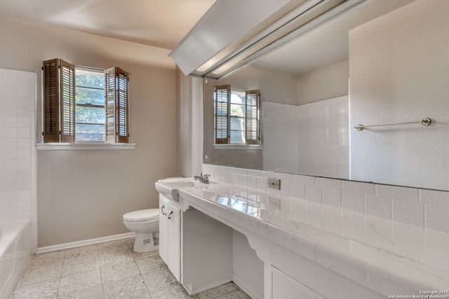 1115 Haltown Dr, San Antonio, TX 78213