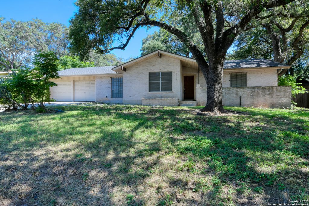 1115 Haltown Dr, San Antonio, TX 78213