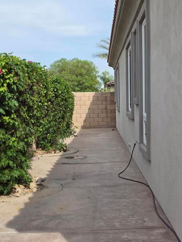 52281 Whirlaway Trail, La Quinta, CA 92253
