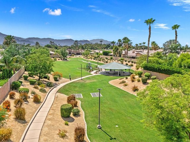 52281 Whirlaway Trail, La Quinta, CA 92253