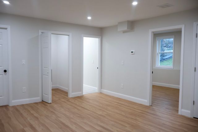 190 Southbridge Rd, Dudley, MA 01571