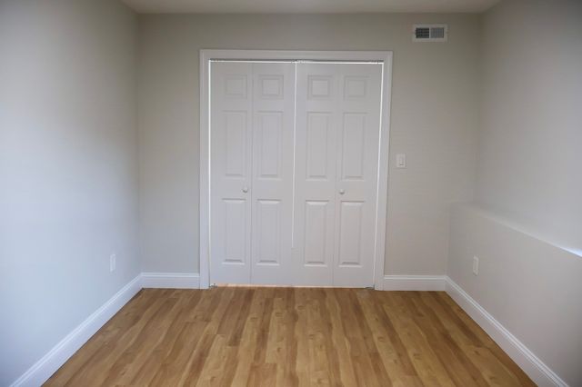 190 Southbridge Rd, Dudley, MA 01571