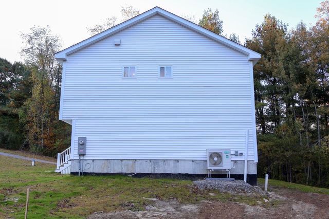 190 Southbridge Rd, Dudley, MA 01571