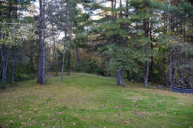 190 Southbridge Rd, Dudley, MA 01571