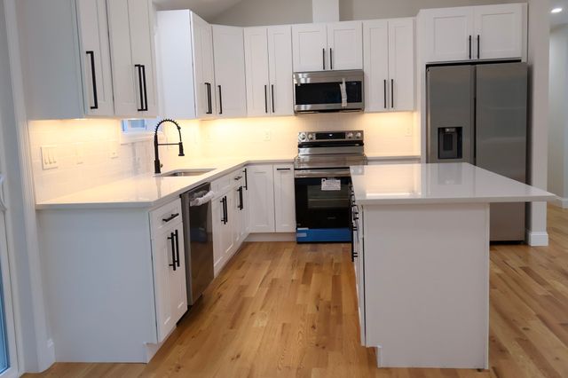 190 Southbridge Rd, Dudley, MA 01571
