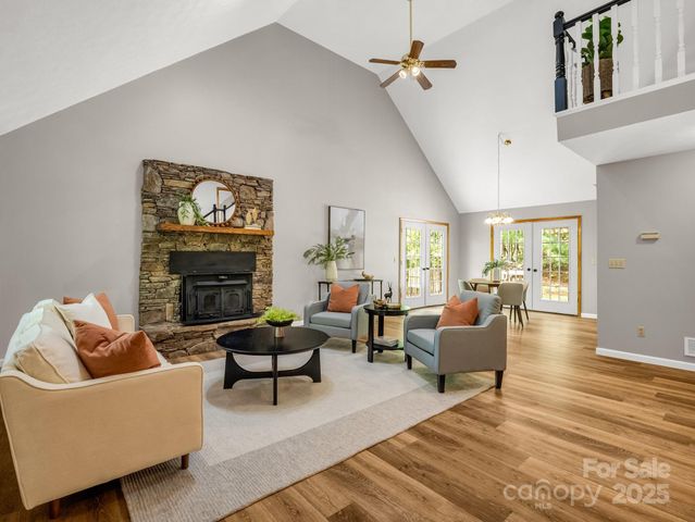 2304 Mountain Page Road, Saluda, NC 28773