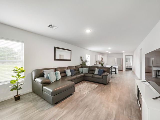 327 Road 5138 Road, Cleveland, TX 77327