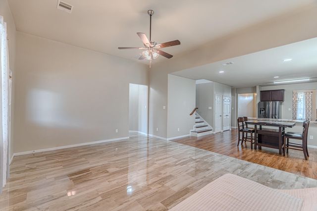 2126 Silver Rimrock Trail Trail, Houston, TX 77014