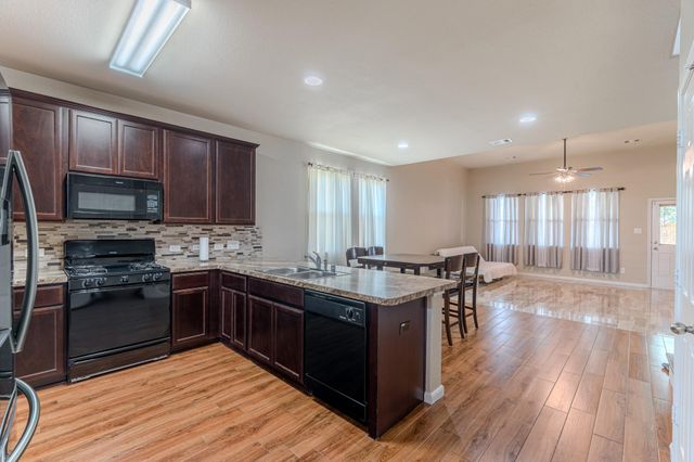 2126 Silver Rimrock Trail Trail, Houston, TX 77014