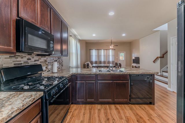 2126 Silver Rimrock Trail Trail, Houston, TX 77014