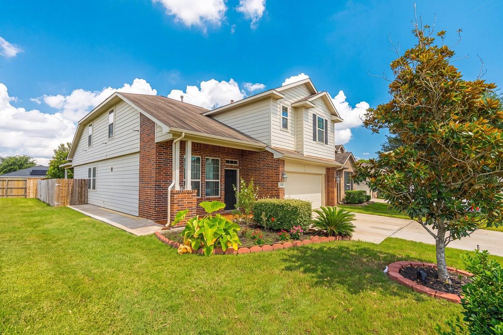 2126 Silver Rimrock Trail Trail, Houston, TX 77014