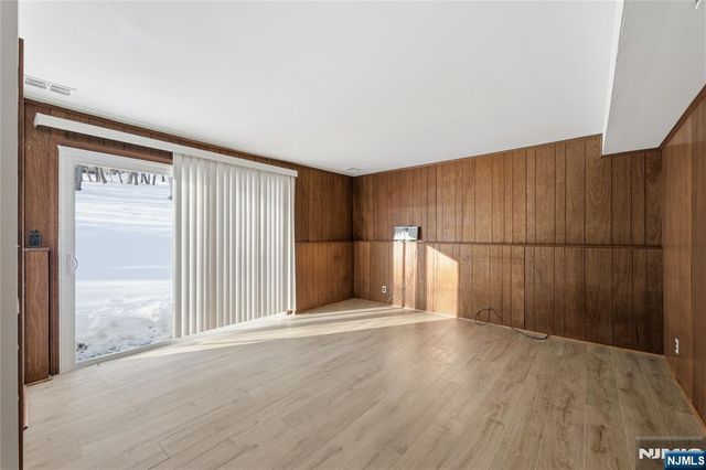 6 Brookside Avenue, Hackettstown, NJ 07840