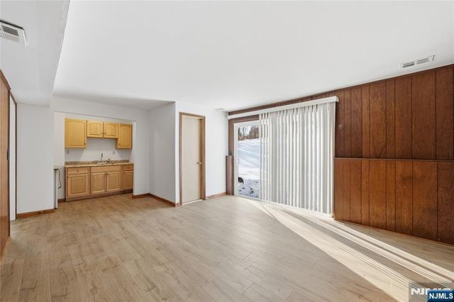 6 Brookside Avenue, Hackettstown, NJ 07840