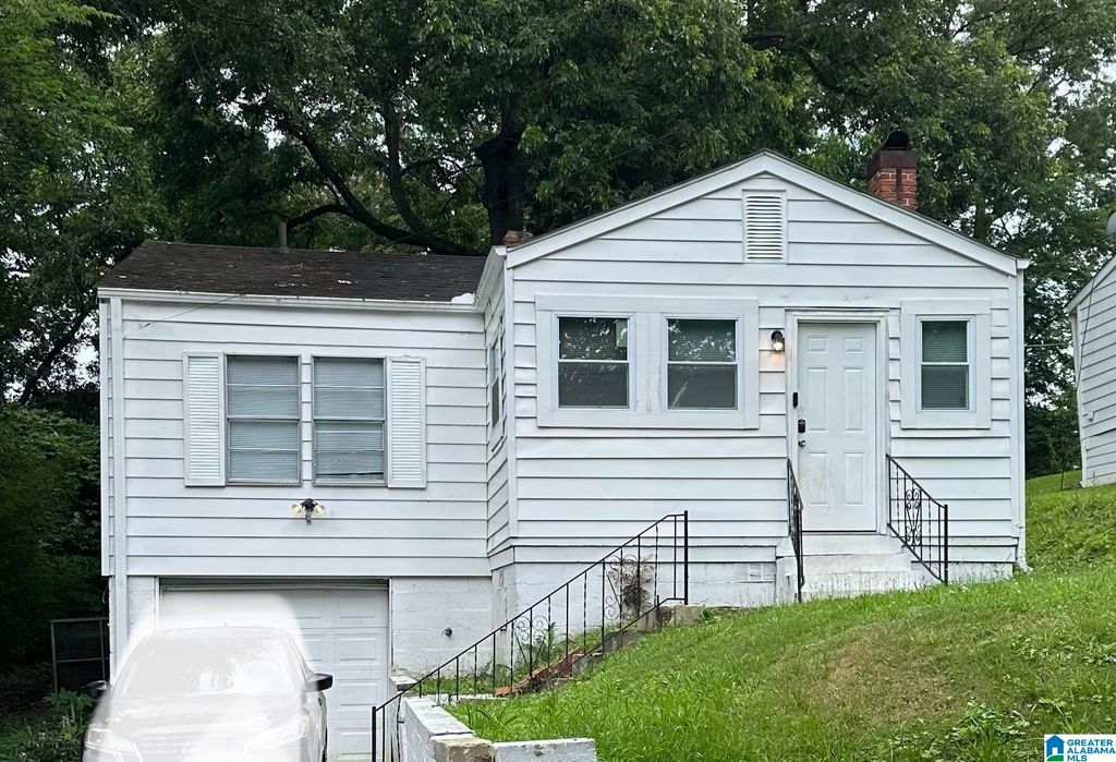 503 8TH AVENUE, Midfield, AL 35228