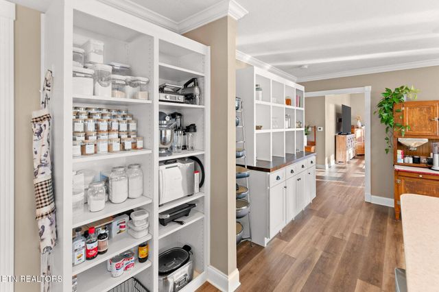 1241 Bennington Way, Dandridge, TN 37725