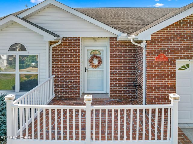 1241 Bennington Way, Dandridge, TN 37725