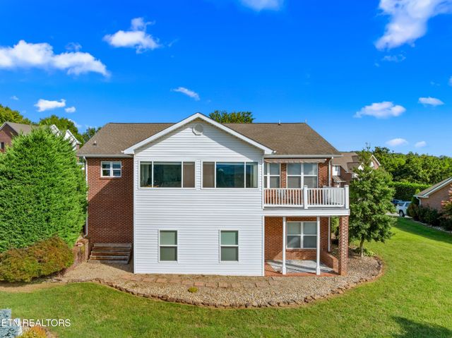1241 Bennington Way, Dandridge, TN 37725