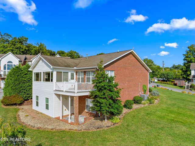 1241 Bennington Way, Dandridge, TN 37725