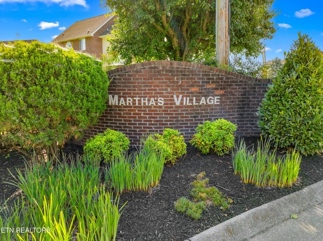 1241 Bennington Way, Dandridge, TN 37725