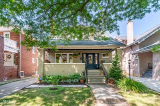 1025 Beaconsfield Avenue, Grosse Pointe Park, MI 48230