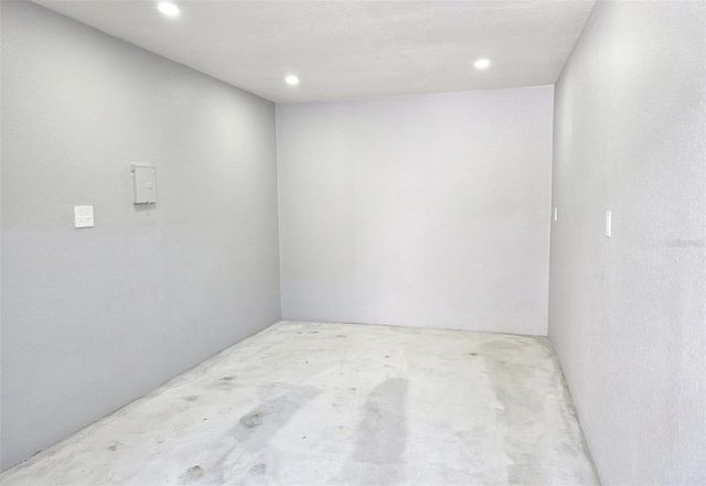 1205 E EMMA STREET, Tampa, FL 33603