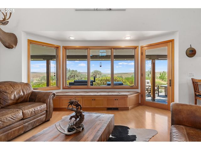 64209 Meadow Brook Rd, Lexington, OR 97839