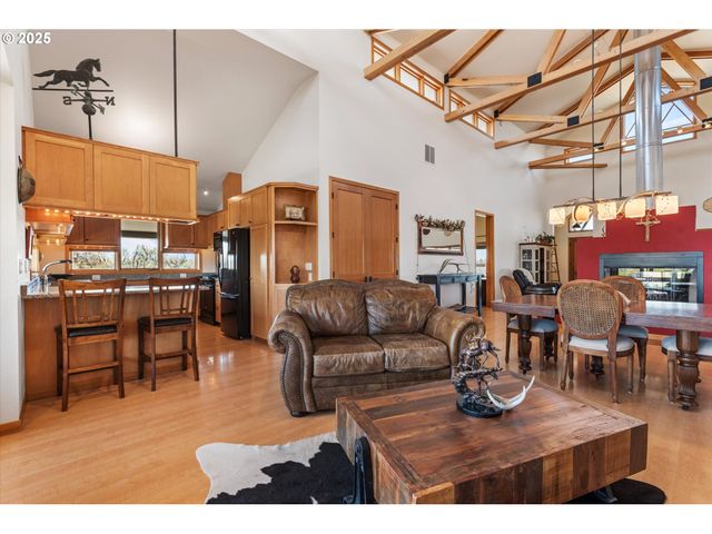 64209 Meadow Brook Rd, Lexington, OR 97839