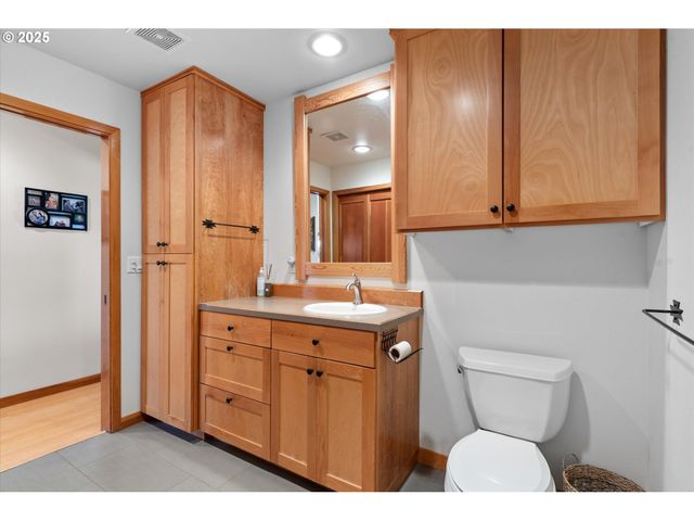 64209 Meadow Brook Rd, Lexington, OR 97839