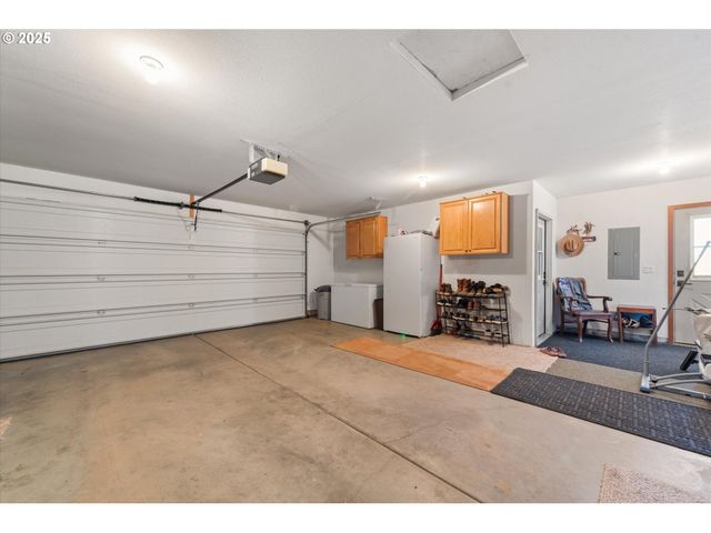 64209 Meadow Brook Rd, Lexington, OR 97839