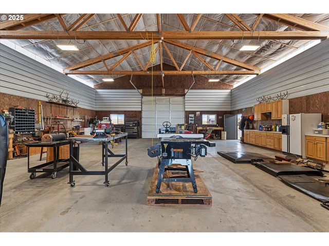 64209 Meadow Brook Rd, Lexington, OR 97839