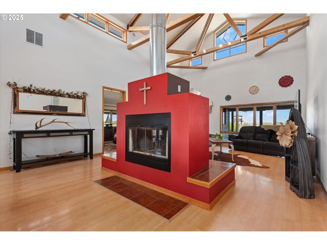 64209 Meadow Brook Rd, Lexington, OR 97839