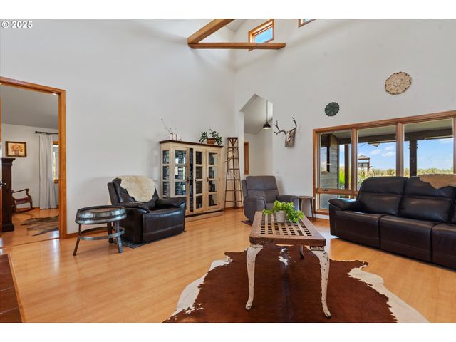 64209 Meadow Brook Rd, Lexington, OR 97839