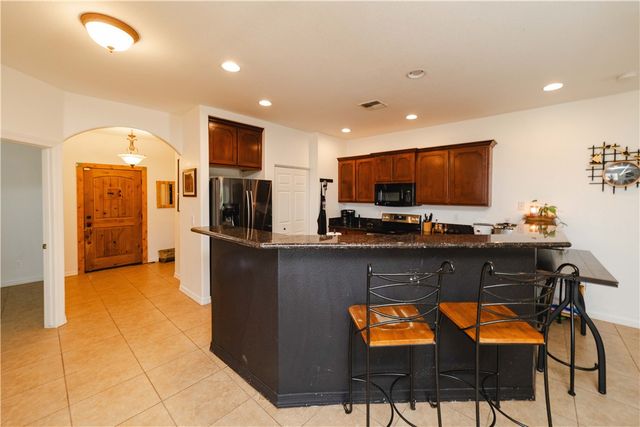 3904 N Egar Road, Golden Valley, AZ 86413