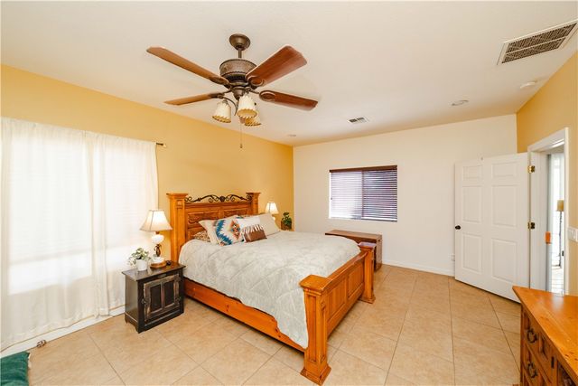 3904 N Egar Road, Golden Valley, AZ 86413