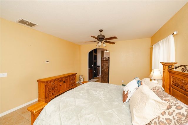 3904 N Egar Road, Golden Valley, AZ 86413