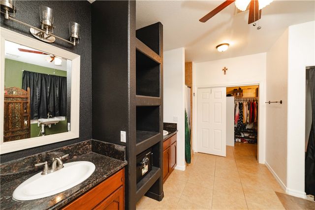 3904 N Egar Road, Golden Valley, AZ 86413