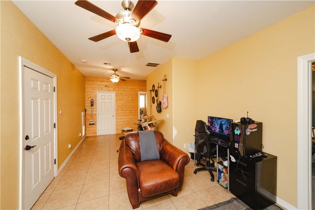 3904 N Egar Road, Golden Valley, AZ 86413