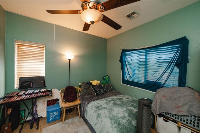 3904 N Egar Road, Golden Valley, AZ 86413