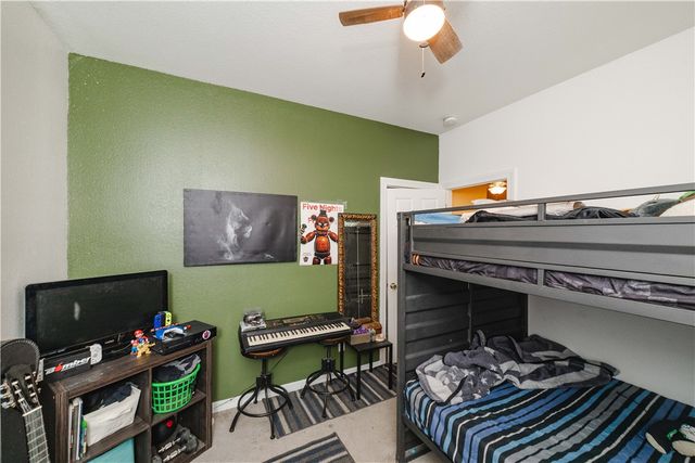 3904 N Egar Road, Golden Valley, AZ 86413